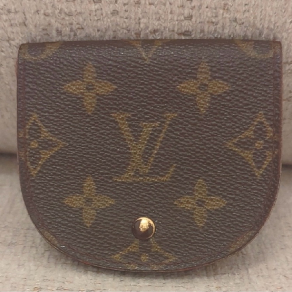 Louis Vuitton Porte Monnaie Gousset Coin Purse